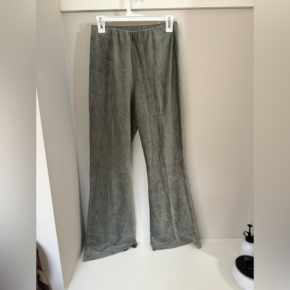 Forever 21 Women's Gray Corduroy Flare Pants